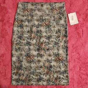LuLaRoe Cassie skirt